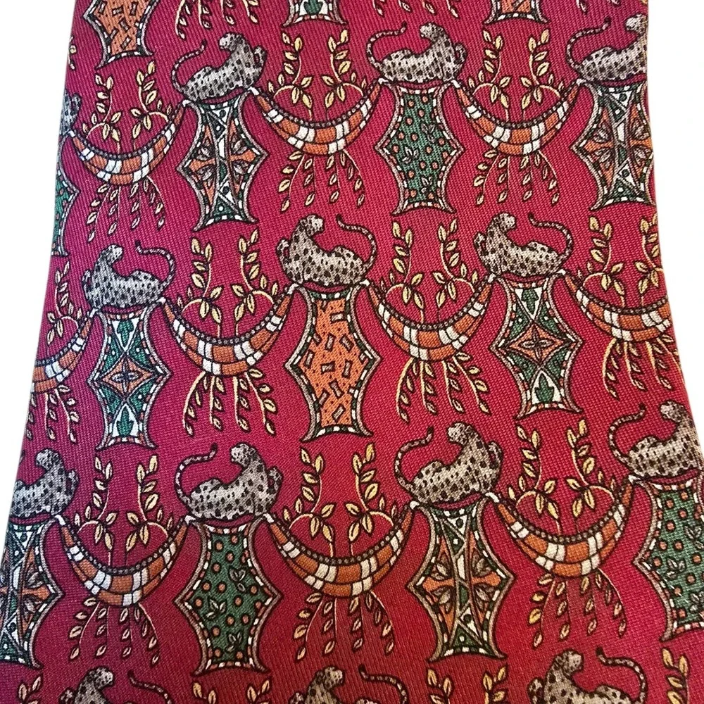 Salvatore Ferragamo Silk Tie Burgundy Red Leopard Animal Print Made in Italy